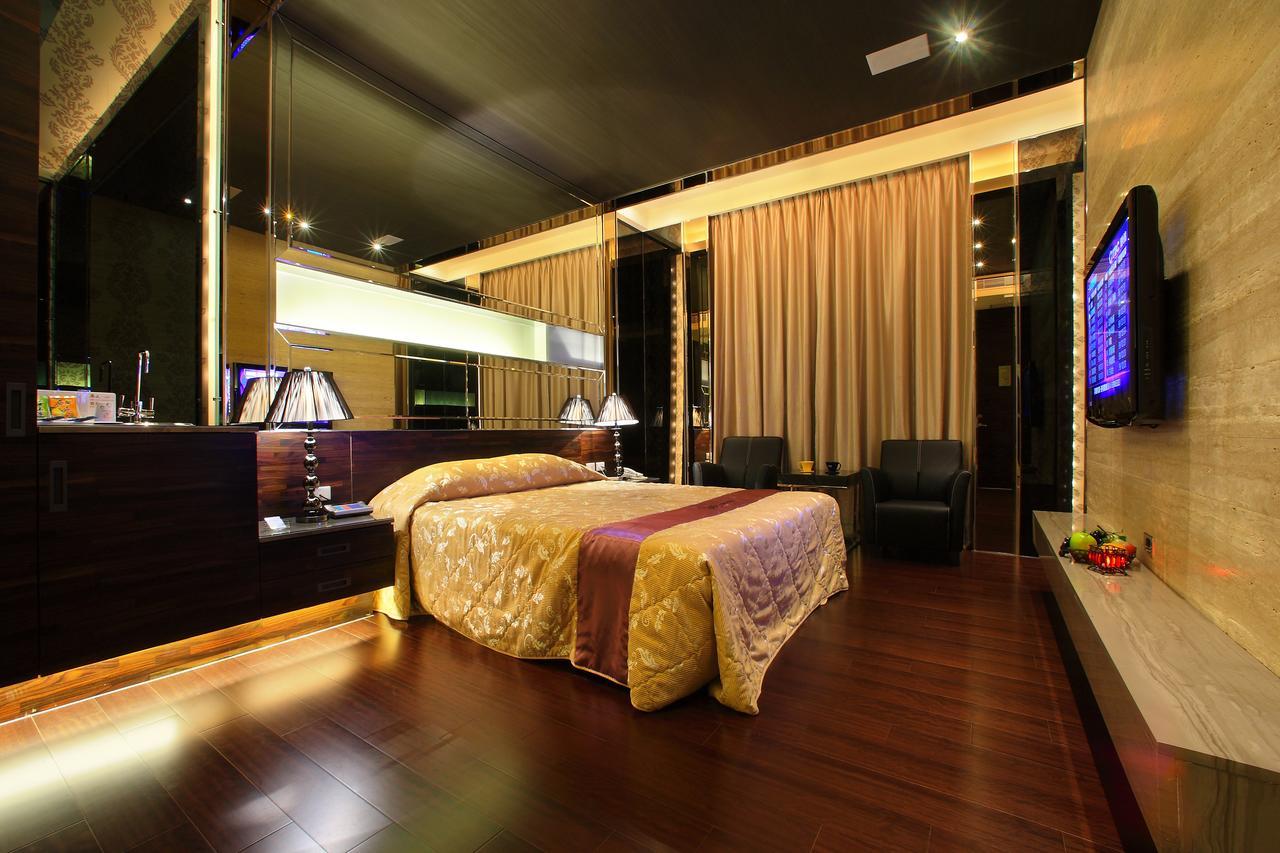 Spring Hotel Тайчжун Экстерьер фото