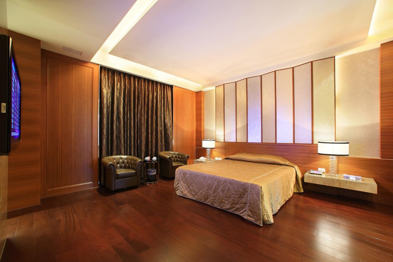 Spring Hotel Тайчжун Экстерьер фото